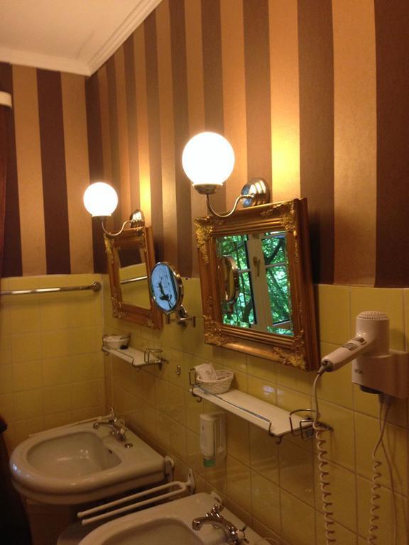 Hotel B&B Bredl In Der Villa Ballestrem Штраубинг Экстерьер фото