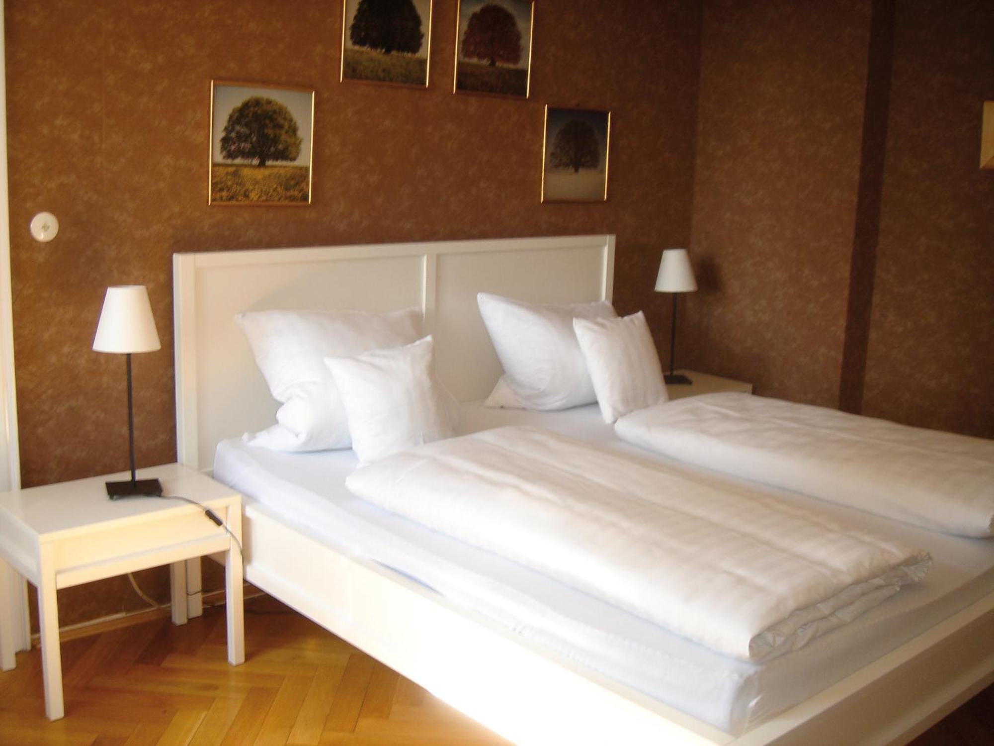 Hotel B&B Bredl In Der Villa Ballestrem Штраубинг Экстерьер фото